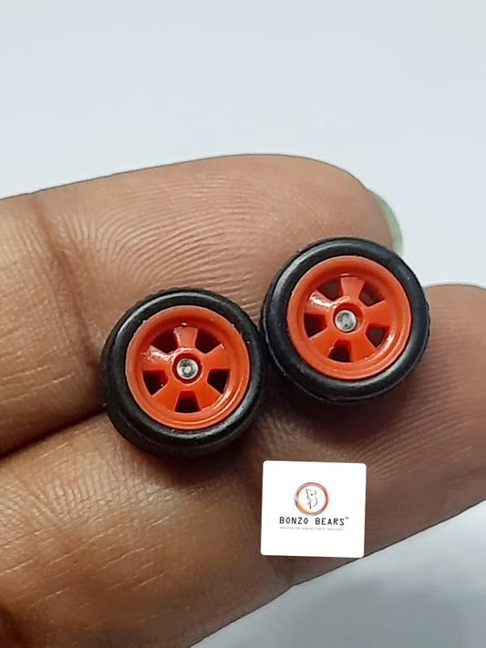 Rubber Tire - 10 mm , 5 Spoke red Rim 28mm axle