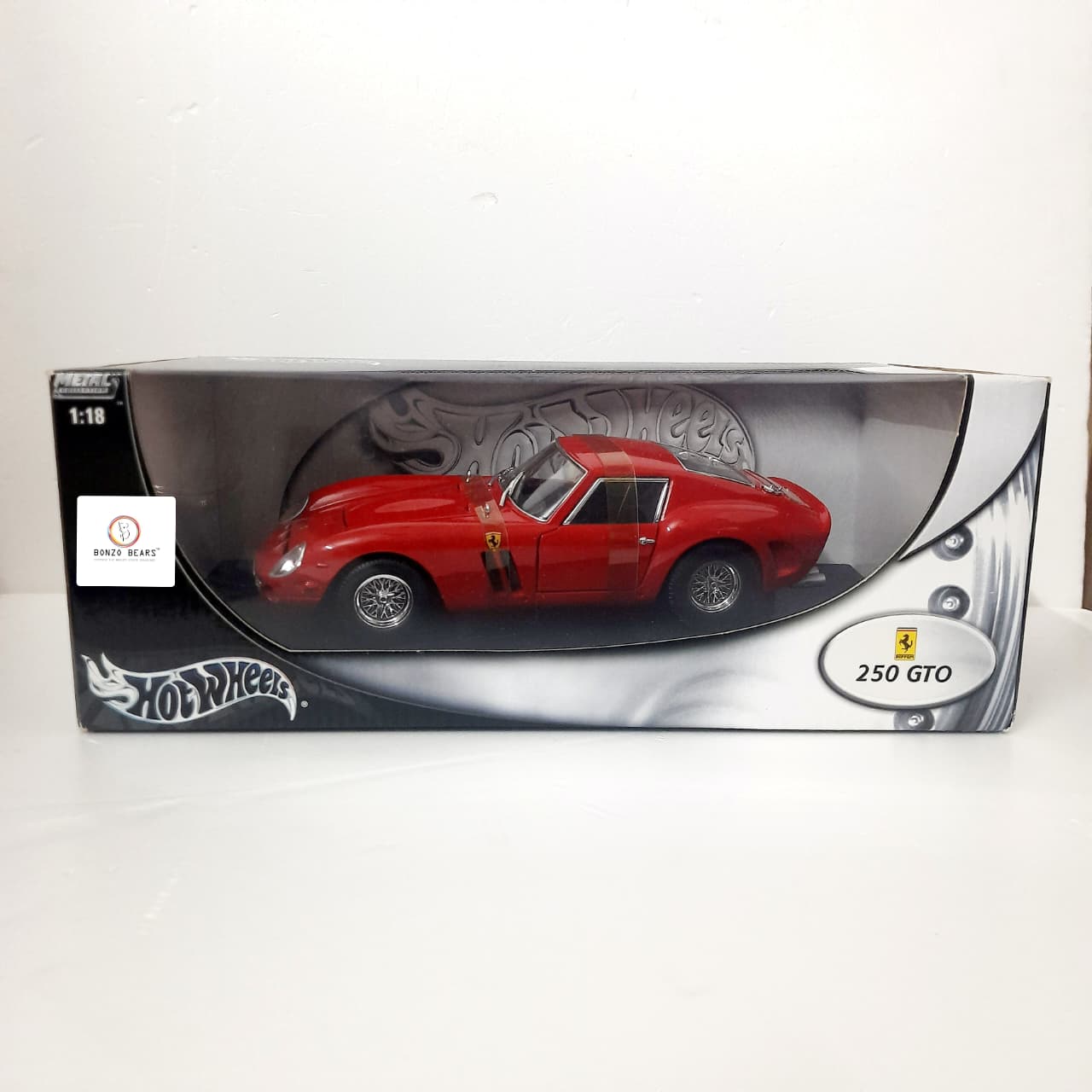 Rare - Mint - 1/18 Ferrari 250 GTO 2002 release- Sealed Box