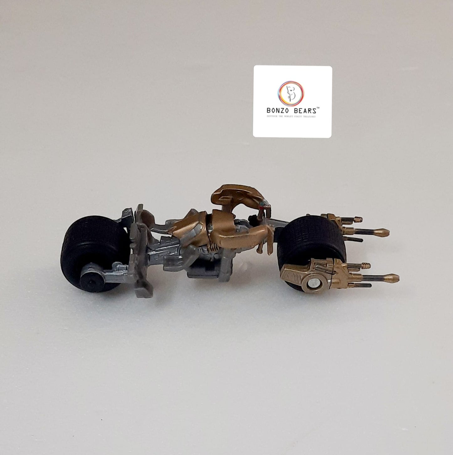 Mattel Hot Wheels The Dark Knight Bat-Pod 1:50 - Uncarded
