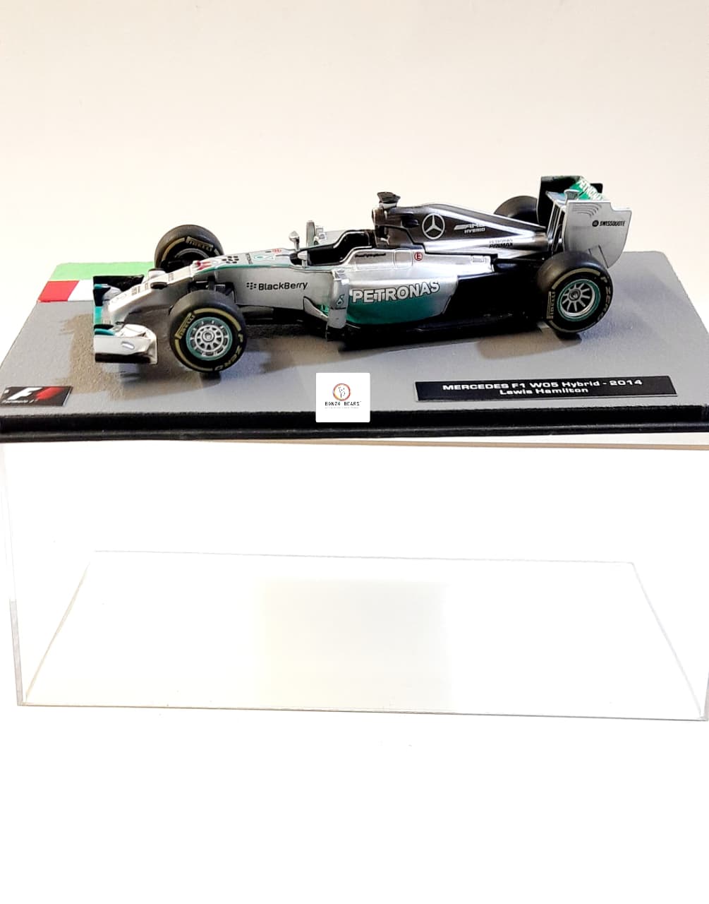 1/43 Mercedes-Benz F1 W05 Hybrid driven by Lewis Hamilton in 2014 | Panini - Formula 1 Car Collection