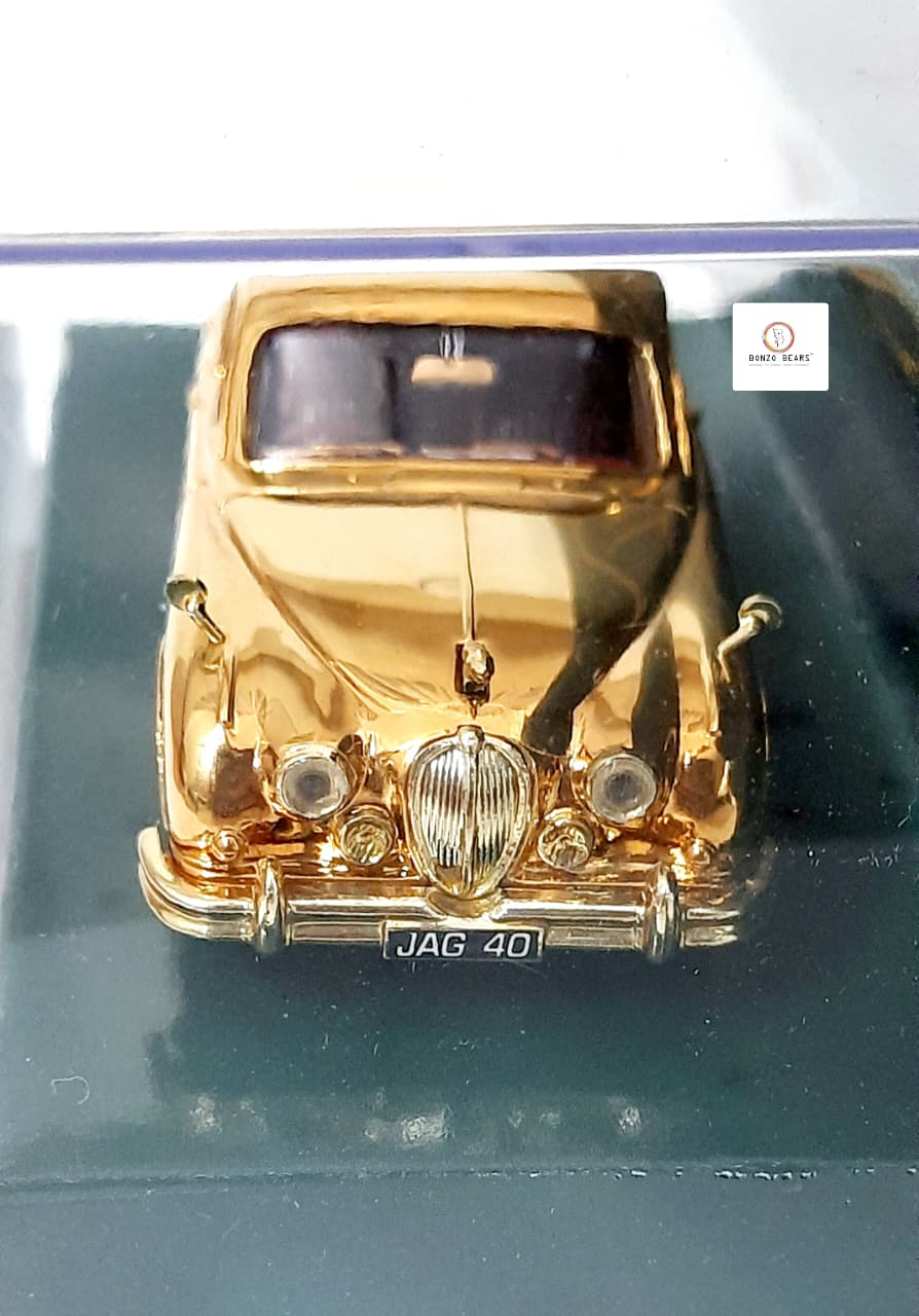 Limited Edition  numbered GOLD PLATED 40th Anniversary Edition - Corgi 1/43 Jaguar MKII-- 1997 Release