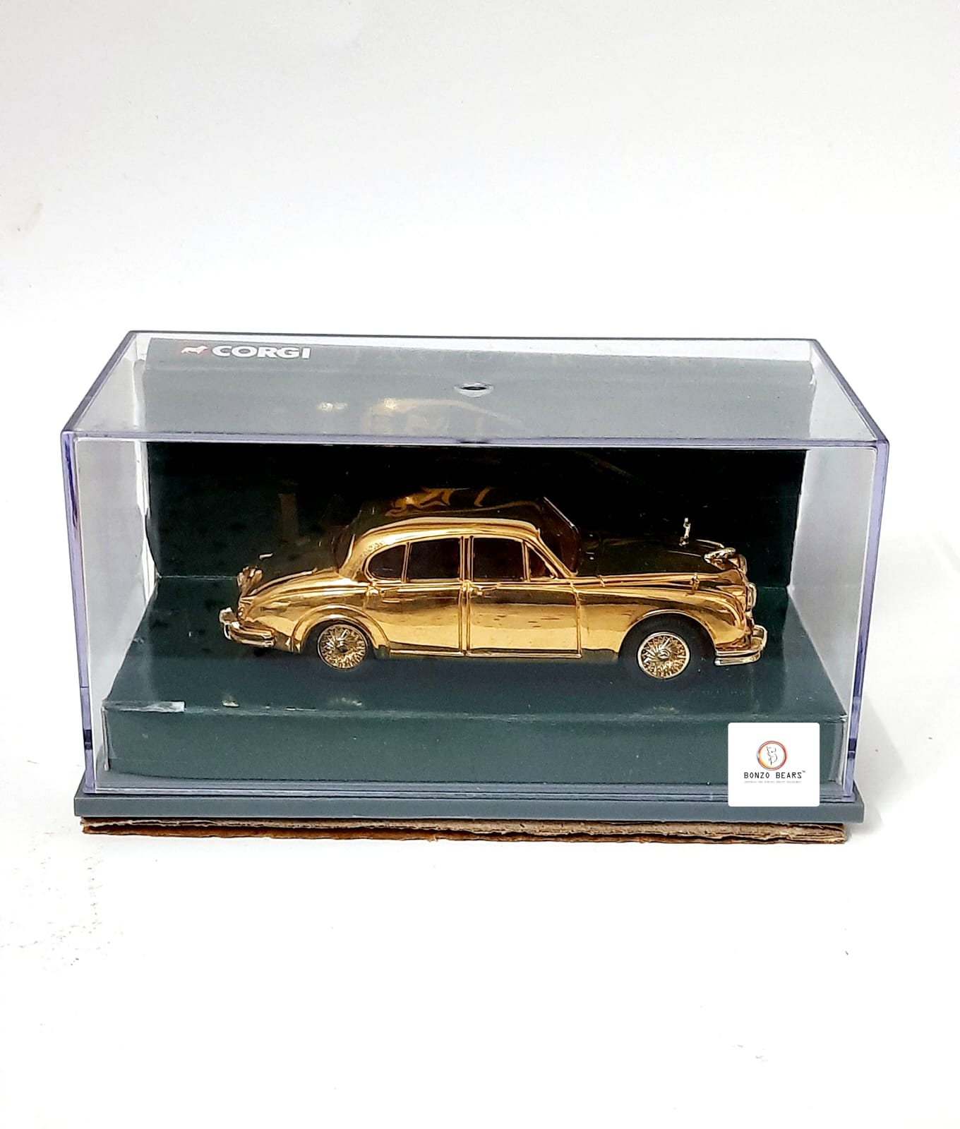 Limited Edition  numbered GOLD PLATED 40th Anniversary Edition - Corgi 1/43 Jaguar MKII-- 1997 Release