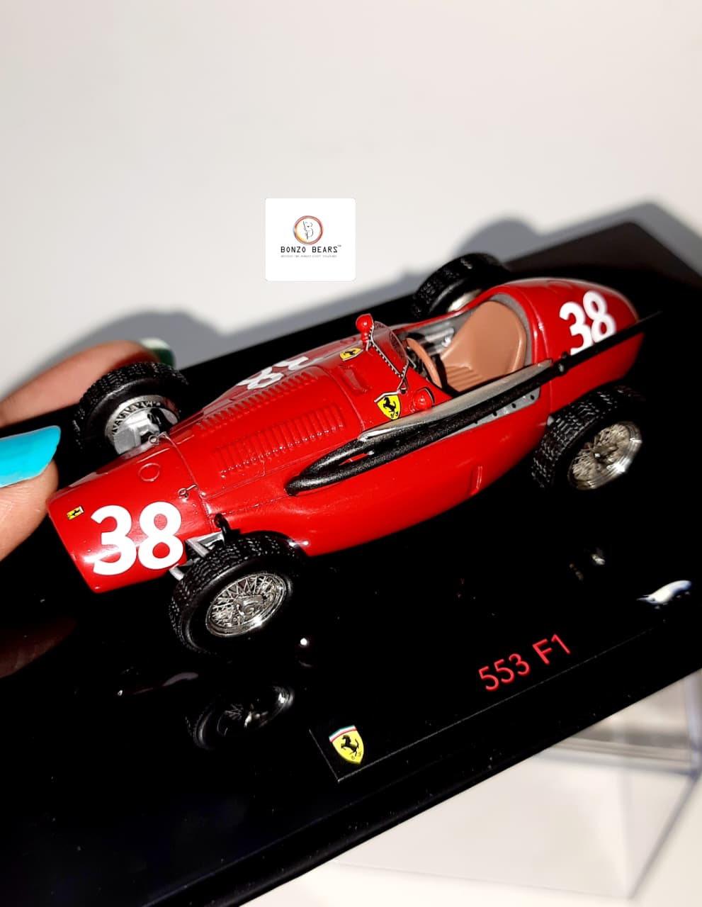 Limited Edition 1 of 10000 1/43 Ferrari 553 F1 #38 Mike Hawthorn - Hot Wheels | Bonzo Bears