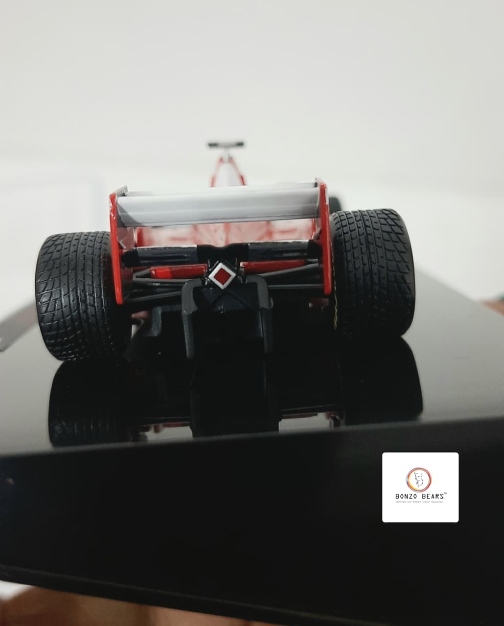 Limited Edition 1 of 10000 1998 1:43  Ferrari F300 Michael Schumacher - Hot Wheels Elite | Bonzo Bears