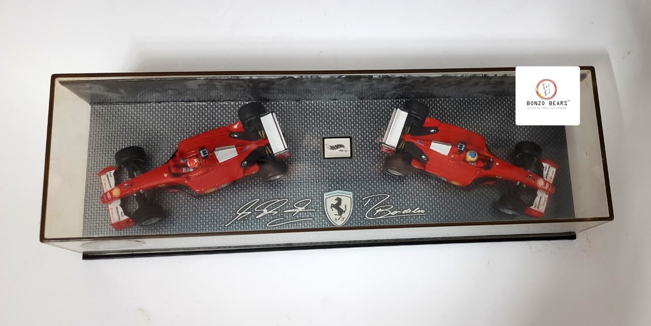 Hot Wheels 1:43 Elite Formula 1 Ferrari 2001 Constructors' Champions - Ferrari's 2001 Championship victory Michael Schumacher and Rubens Barrichello