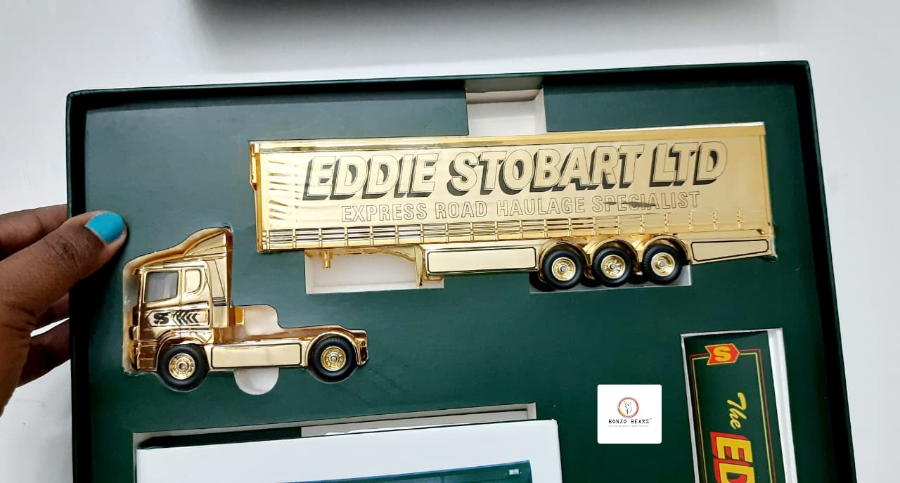 Limited Edition - Corgi "The Eddie Stobart Story" Boxed Set (Minor Damaged Box) - With Eddie Stobart Book, 1/64 Gold Truck & Limited Edition Certificate| Bonzo Bears