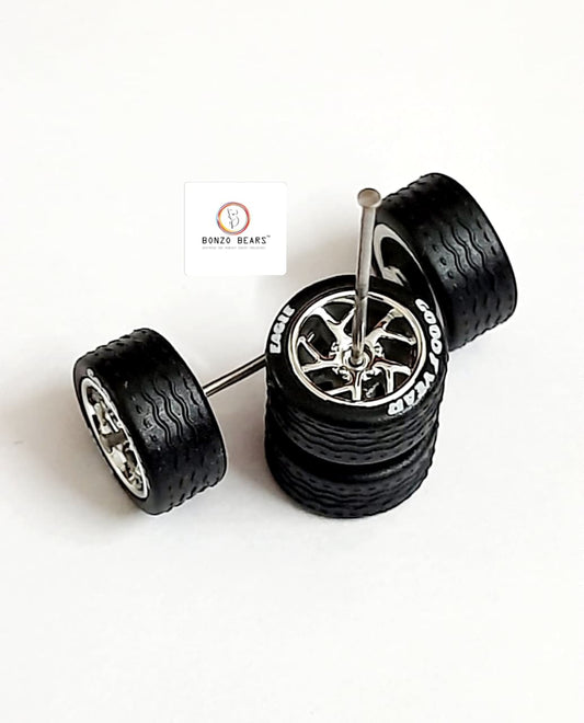 Rubber Tyre - 10mm Silver Rim 5 Y Spoke Goodyear Eagle, 28mm Axle Cv2