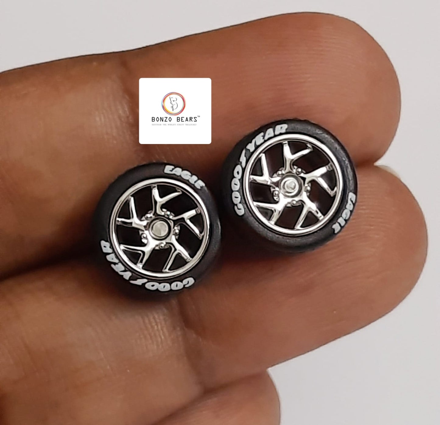 Rubber Tyre - 10mm Silver Rim 5 Y Spoke Goodyear Eagle, 28mm Axle Cv2