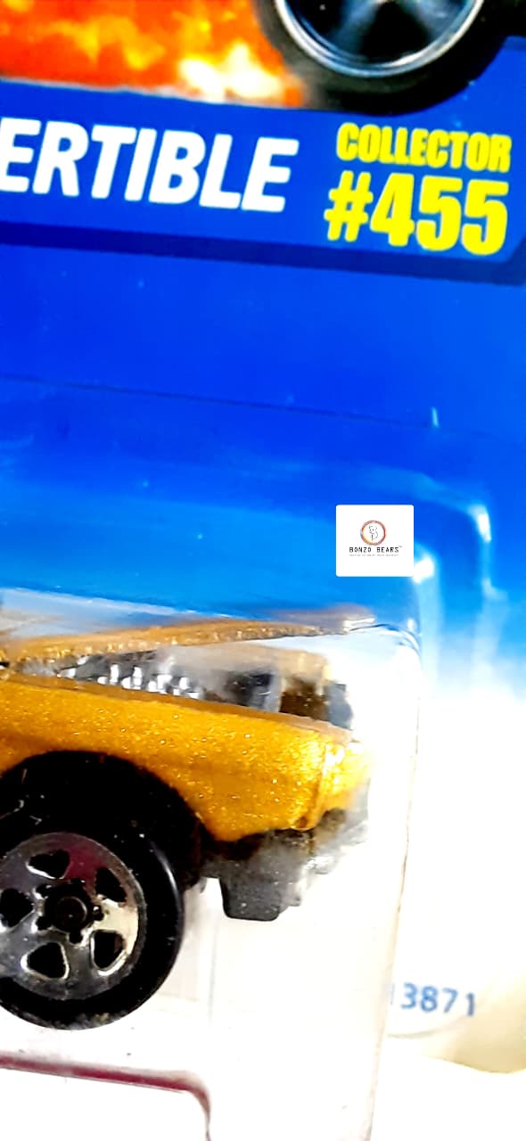 '65 Mustang Convertible (1995 Released) with Engine Detail - Hot Wheels | Bonzo Bears PB38