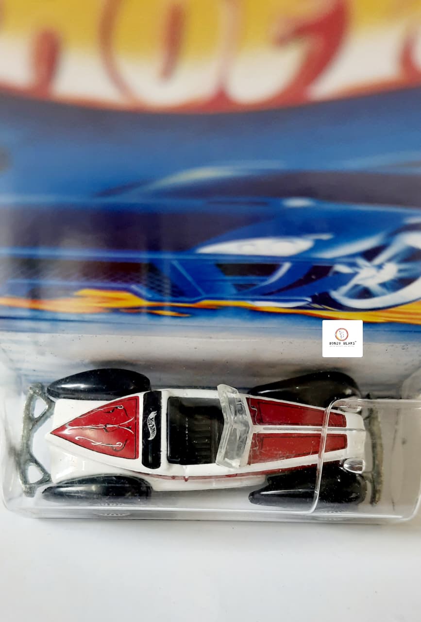 Auburn 852 -  (2000 Released) Collector no. 116 - Hot Wheels | Bonzo Bears PB47