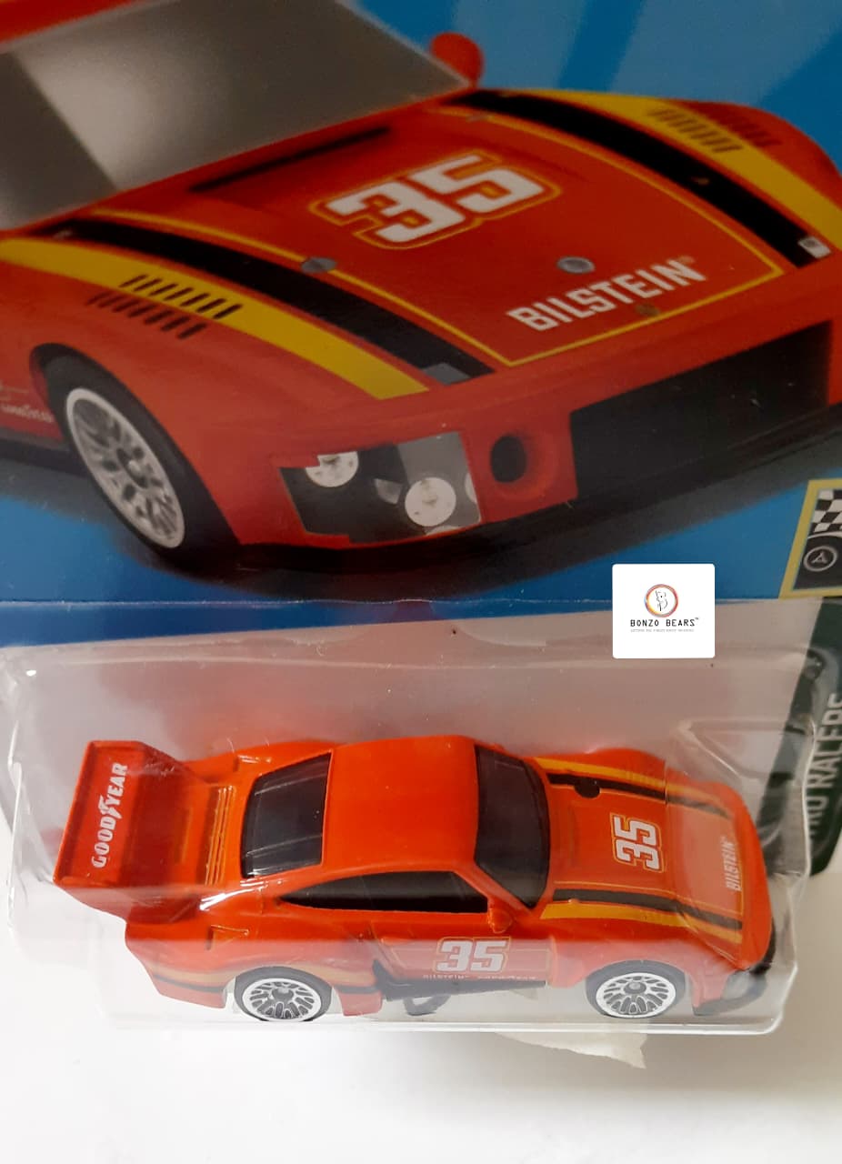 Porsche 935 #35 (2021 Released) - Hot Wheels | Bonzo Bears PB53