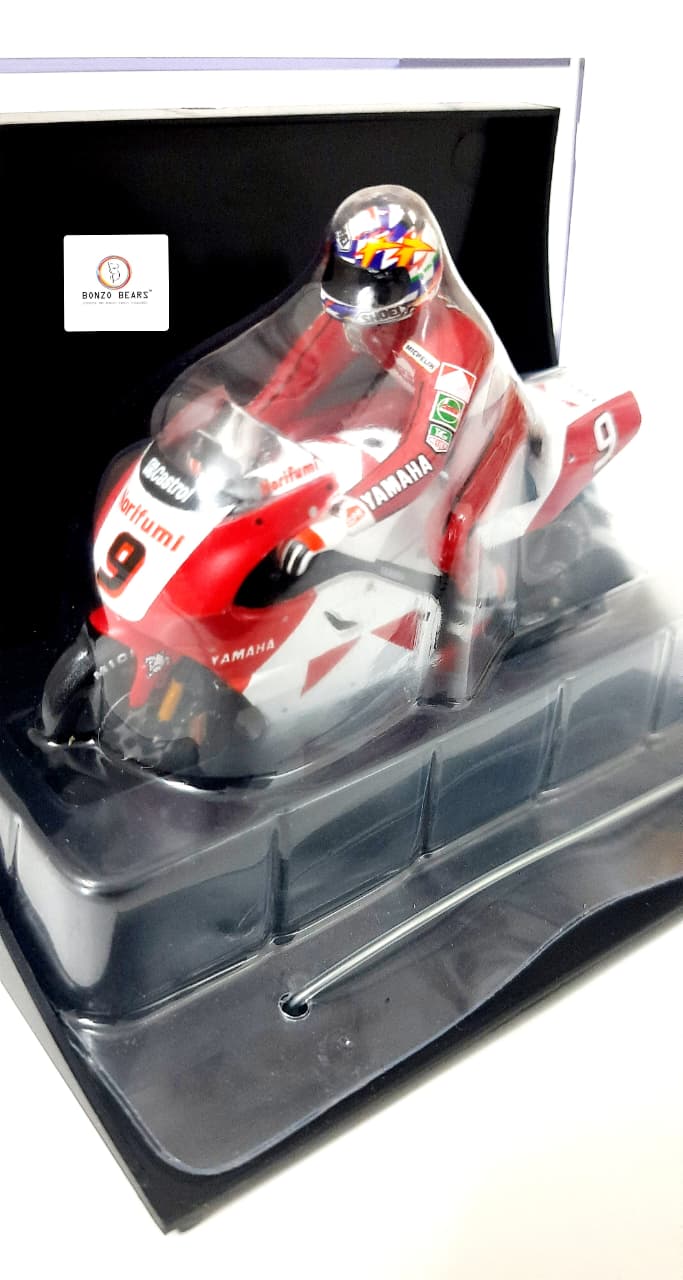 Onyx 1/24 scale - Yamaha YZR500 - MOTORCYCLE XM027, Norifumi Abe #9