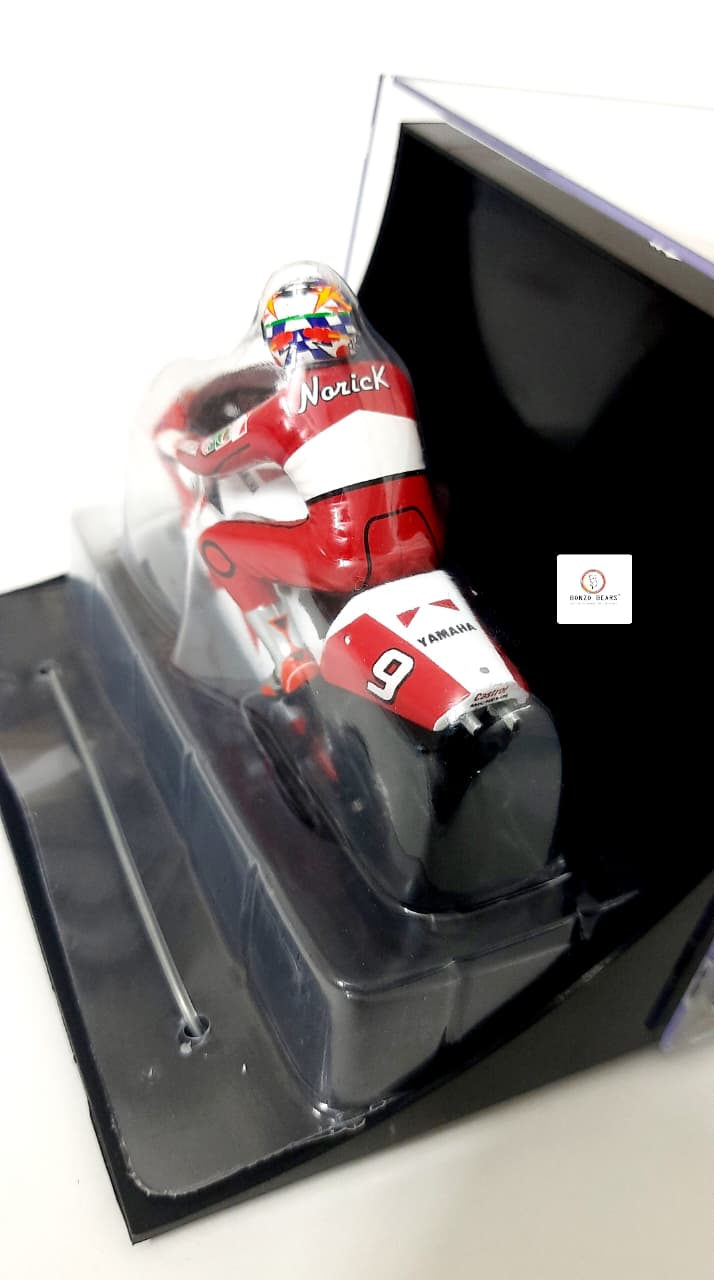 Onyx 1/24 scale - Yamaha YZR500 - MOTORCYCLE XM027, Norifumi Abe #9
