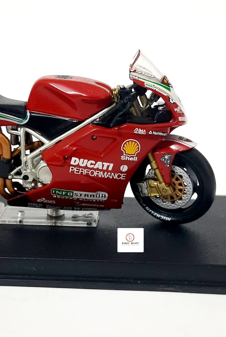 No1 1999 World Superbike Season -  1:24 Ducati 996 #1 raced by Carl Fogarty