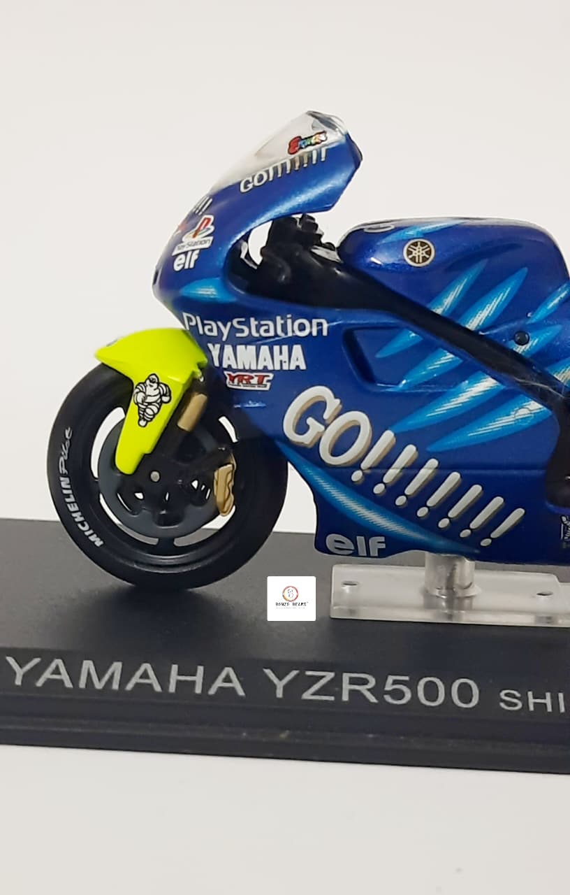 2001 Yamaha YZR500 ridden by Shinya Nakano - 1:24 | Bonzo Bears