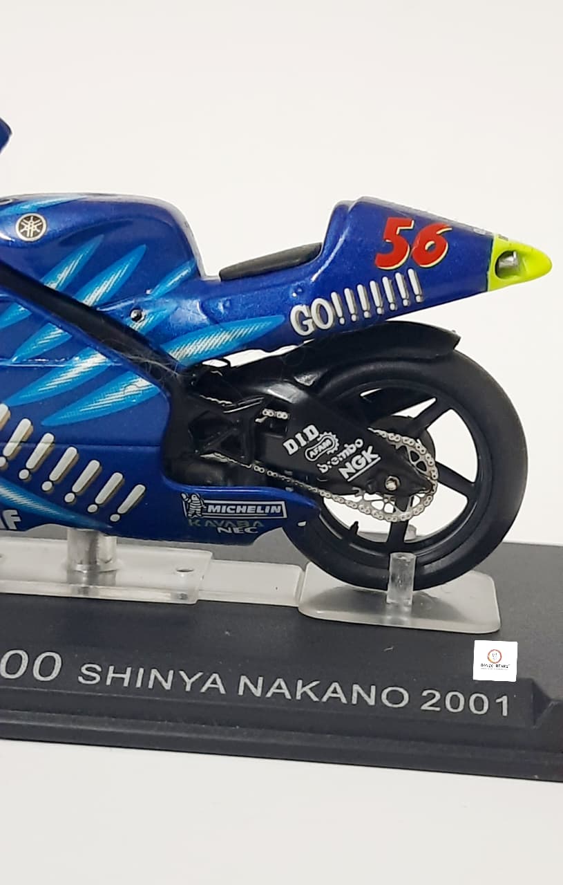 2001 Yamaha YZR500 ridden by Shinya Nakano - 1:24 | Bonzo Bears