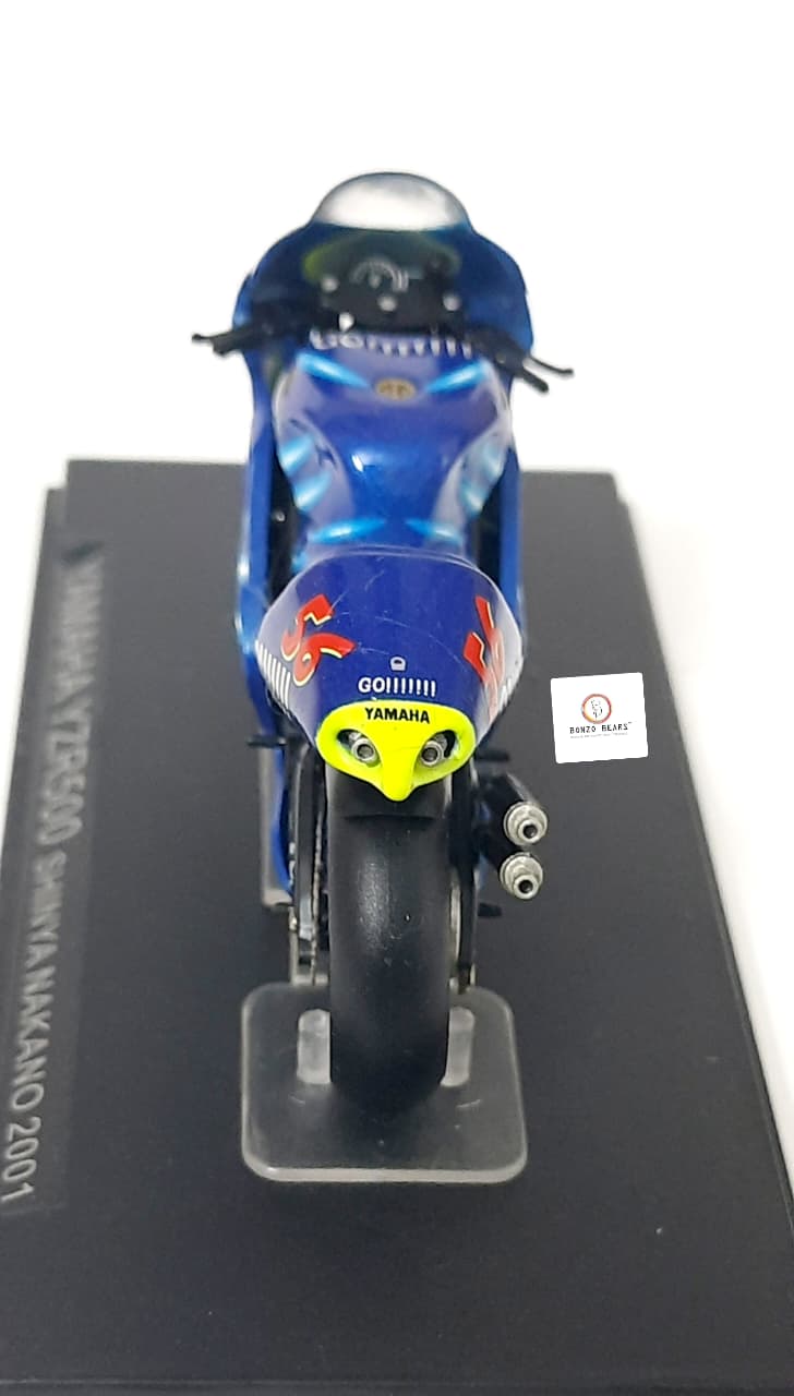 2001 Yamaha YZR500 ridden by Shinya Nakano - 1:24 | Bonzo Bears