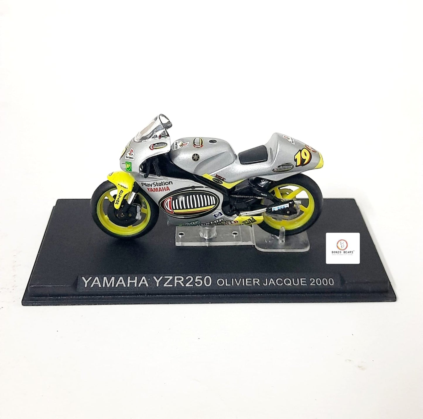 Ixo Yamaha YZR250 ridden by Olivier Jacque in the 2000 - 1:24 | Bonzobears