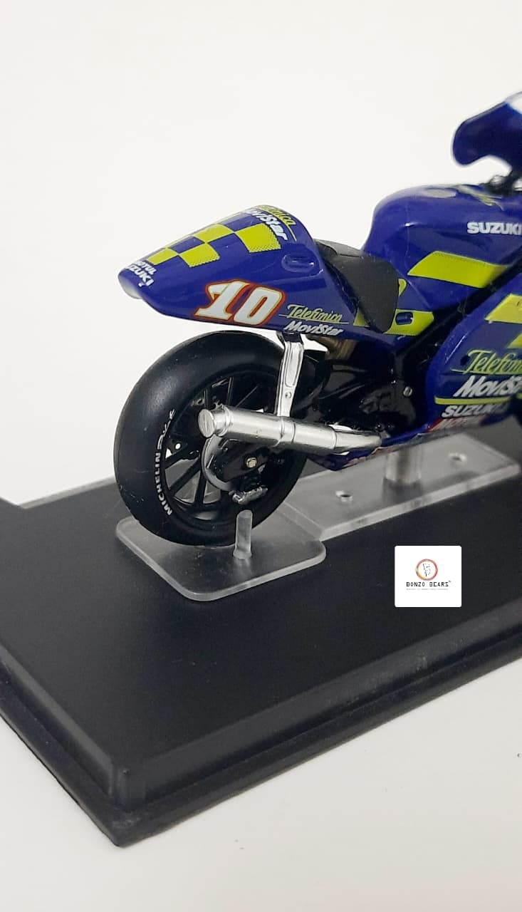 Suzuki GSV-R motorcycle ridden by Kenny Roberts Jr. in 2002 - 1:24 | Bonzobears