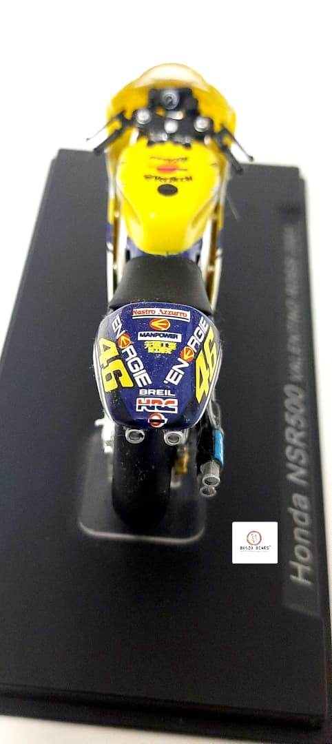 Ixo 2001 Honda NSR500 ridden by Valentino Rossi - 1:24 | Bonzobears