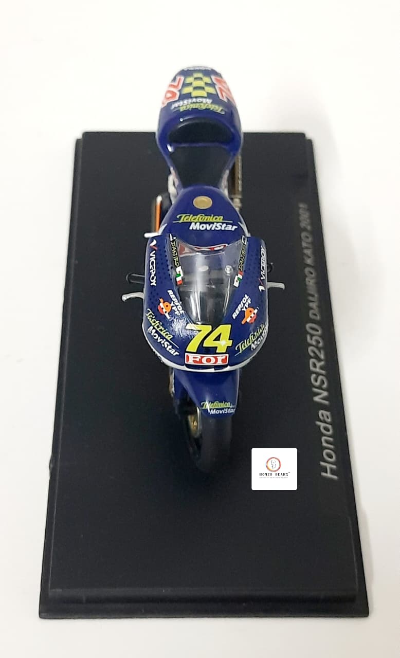 Deagostini  Honda NSR250 ridden by Daijiro Kato in 2001 - 1:24