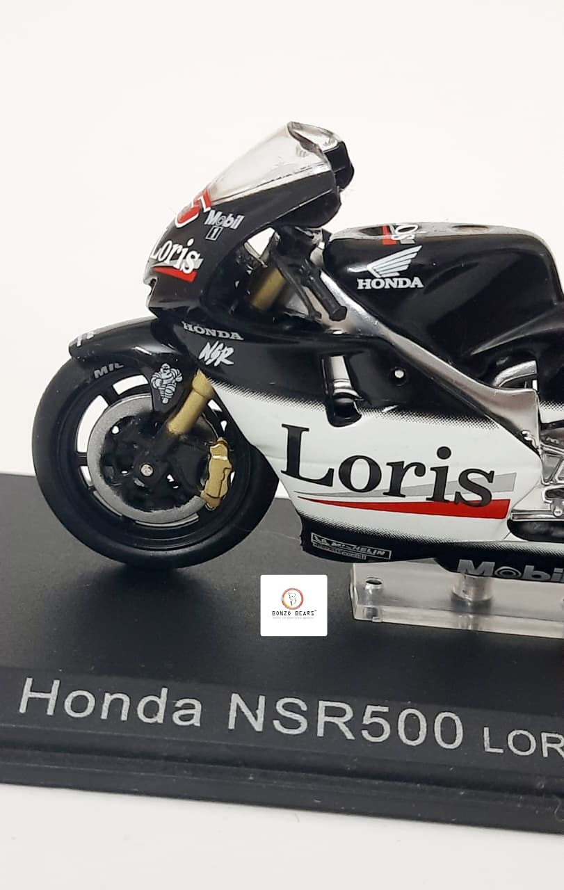 Ixo Honda NSR500 ridden by Loris Capirossi in 2002 - 1:24