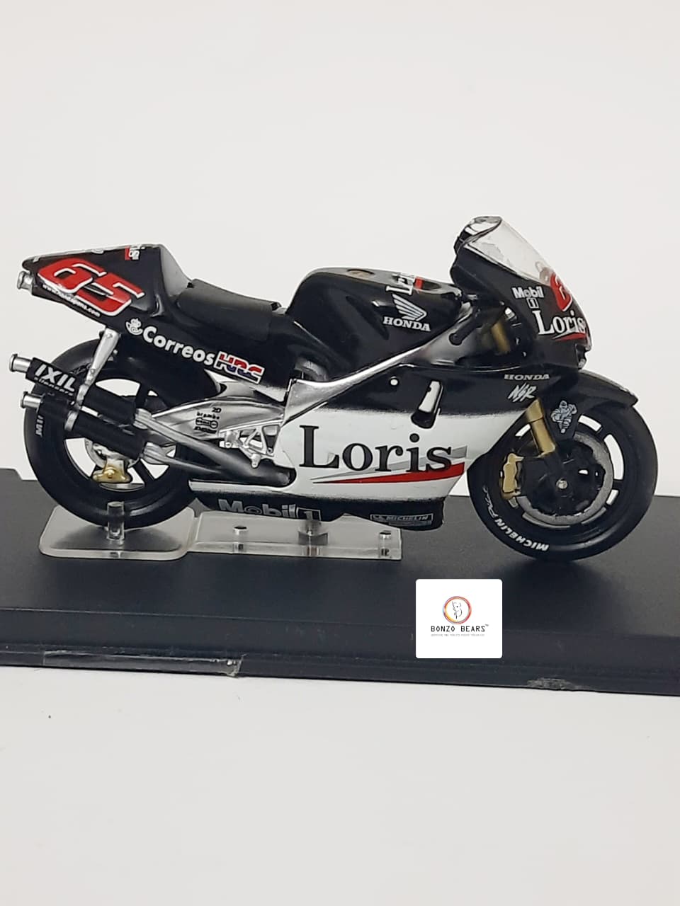 Ixo Honda NSR500 ridden by Loris Capirossi in 2002 - 1:24