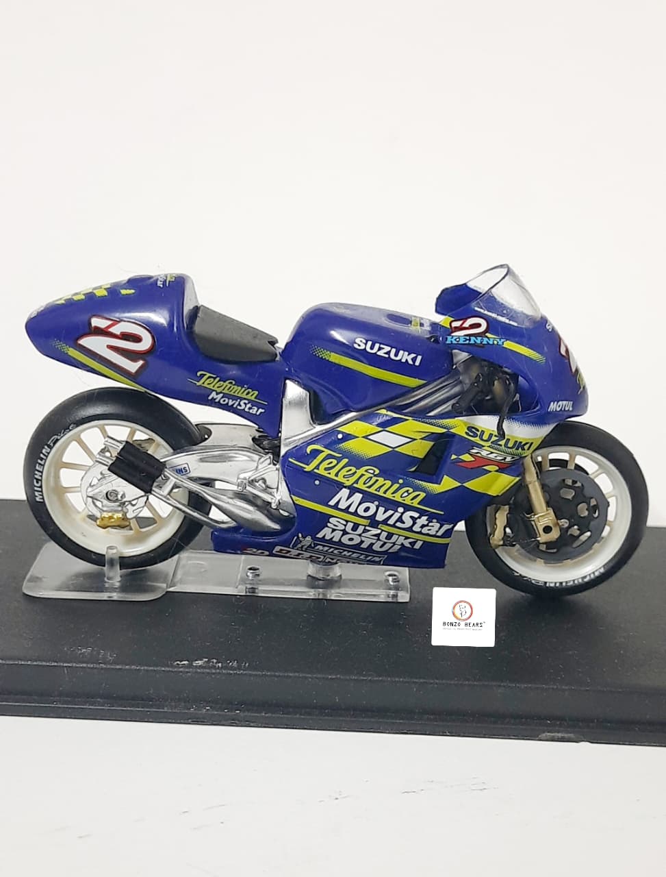 Ixo Suzuki RGV500 raced by Kenny Roberts Jr. 2000 - 1:24