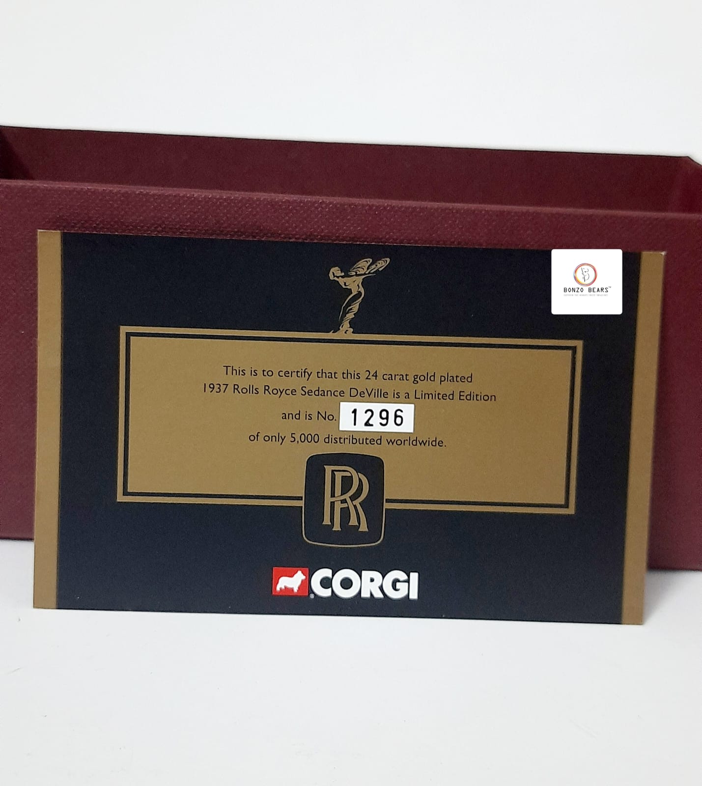 EXCLUSIVE Limited Edition (5000Pcs) - Corgi 1/43 Scale 1937 Rolls Royce Sedance DeVille 24 Carat Gold Plated - with Original Box