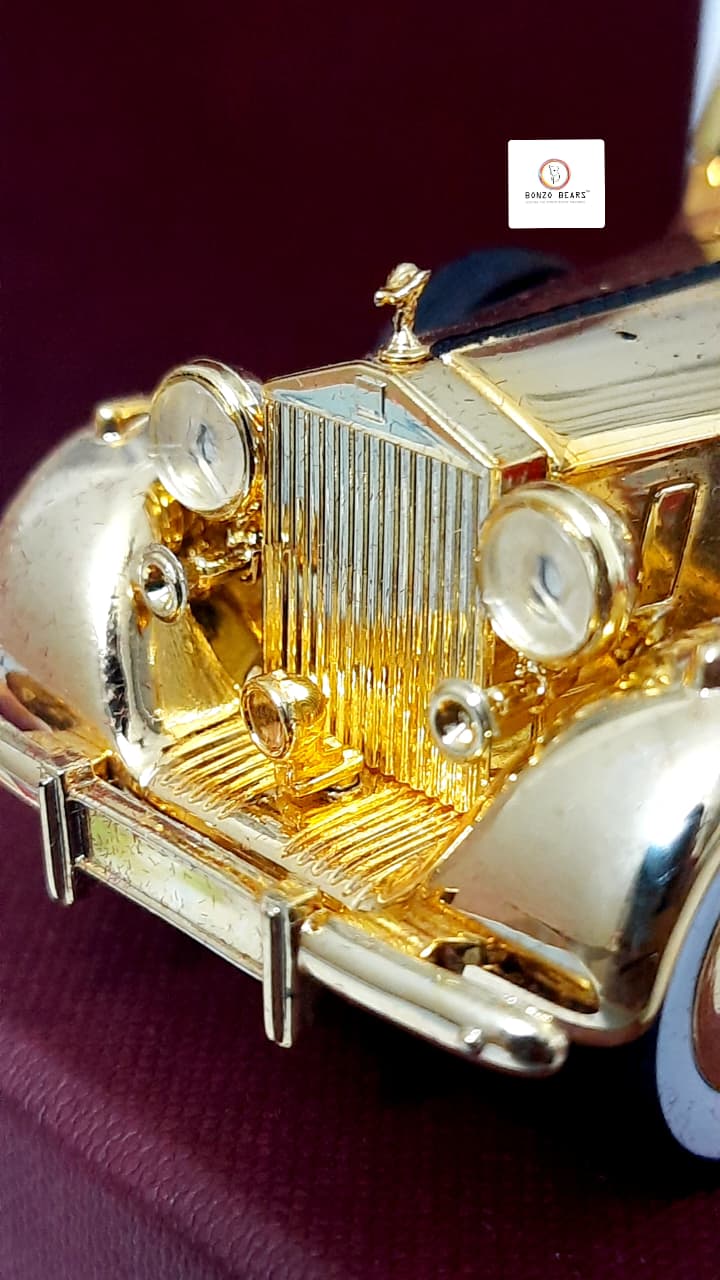 EXCLUSIVE Limited Edition (5000Pcs) - Corgi 1/43 Scale 1937 Rolls Royce Sedance DeVille 24 Carat Gold Plated - with Original Box