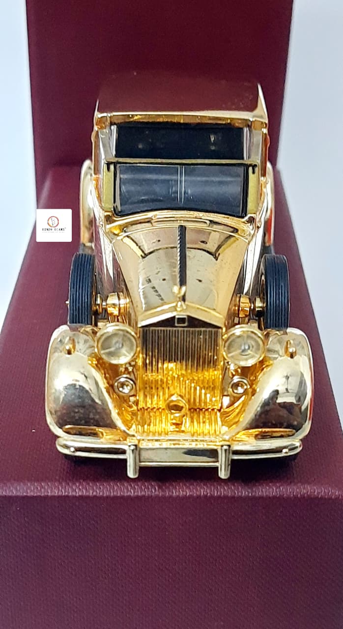EXCLUSIVE Limited Edition (5000Pcs) - Corgi 1/43 Scale 1937 Rolls Royce Sedance DeVille 24 Carat Gold Plated - with Original Box