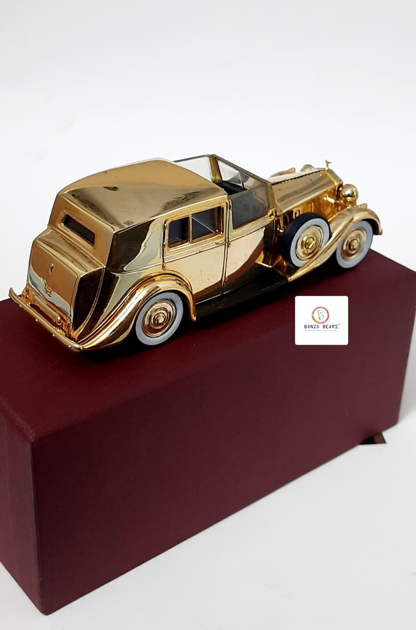 EXCLUSIVE Limited Edition (5000Pcs) - Corgi 1/43 Scale 1937 Rolls Royce Sedance DeVille 24 Carat Gold Plated - with Original Box