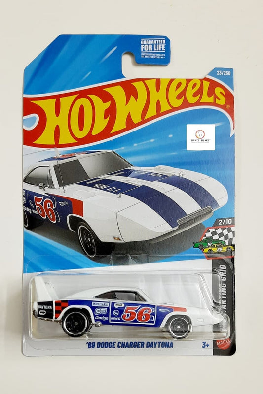 Kroger Exclusive  '69 Dodge Charger Daytona - Hot Wheels | Bonzo Bears