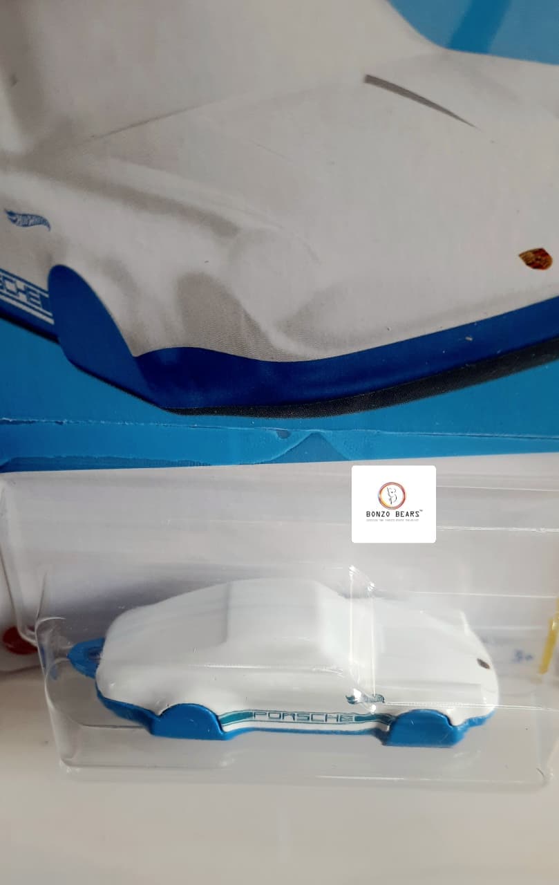 Porsche 911 Carrera (2024 Released) - Hot Wheels | Bonzo Bears PB14