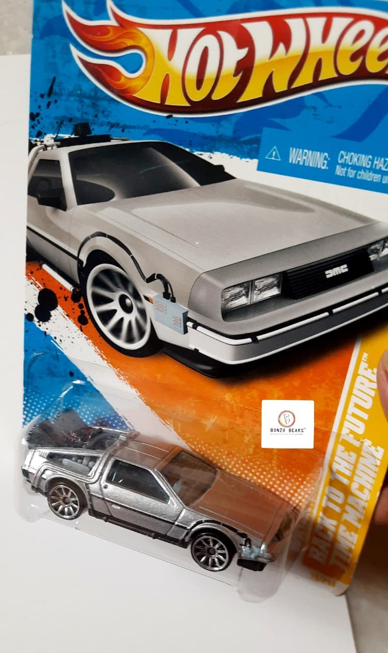 DeLorean DMC-12 Silver Back to the Future Time Machine (2011 Released) - Hot Wheels | Bonzo Bears
