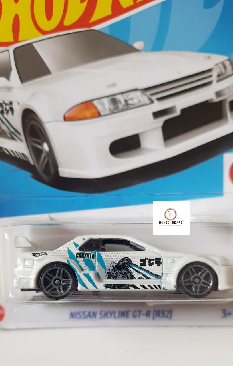 Godzilla Nissan Skyline GT-R (R32) - Hot Wheels Godzilla (White/Blue) PB16