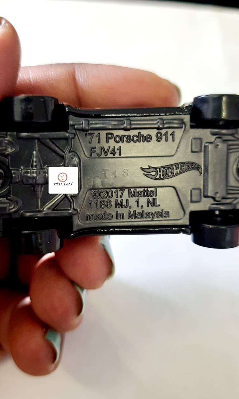 Rare '71  Porsche 911 (Uncarded) - Hot Wheels | Bonzo Bears