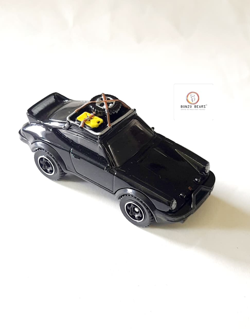Chase -1985 Porsche 911 Rally (Uncarded) - Matchbox | Bonzo Bears