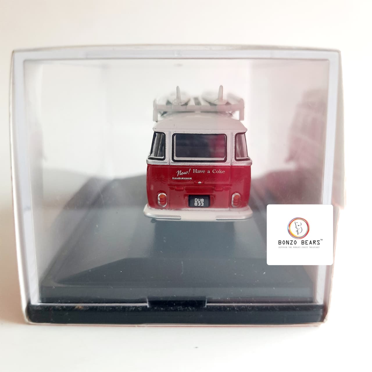 Oxford Diecast - Volkswagen T1 Bus with surfboards (Coca-Cola) 1:76 | Bonzo Bears
