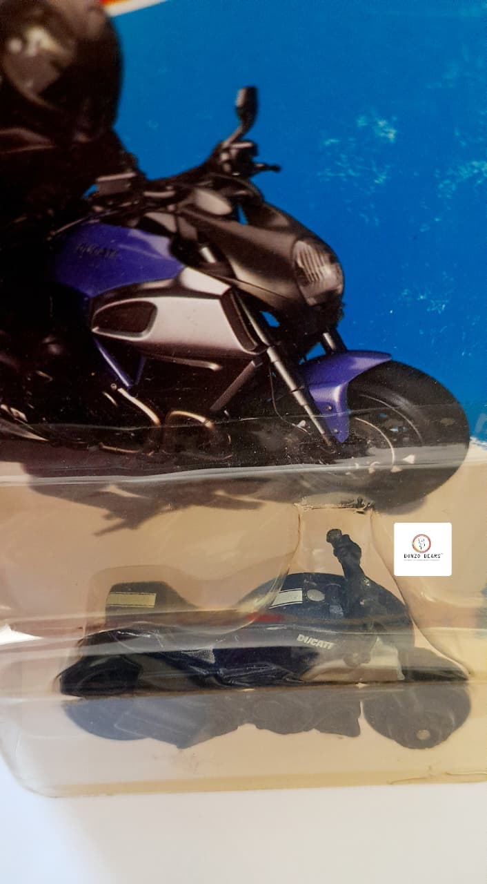 Ducati Diavel - Hot Wheels (2013 Released) | Bonzo Bears